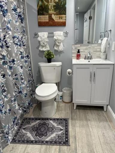 Redone Private Guesthouse Suite With Community Pool 키시미 외부 사진